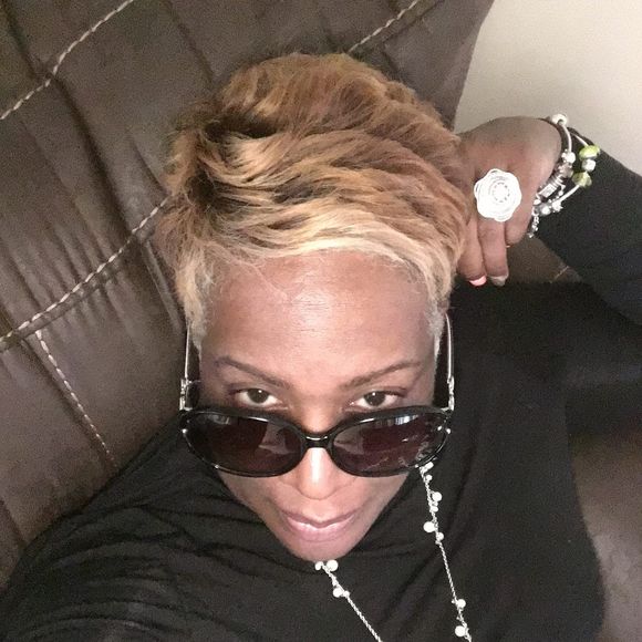 Meet your Posher, Michele - Picture 1 of 1